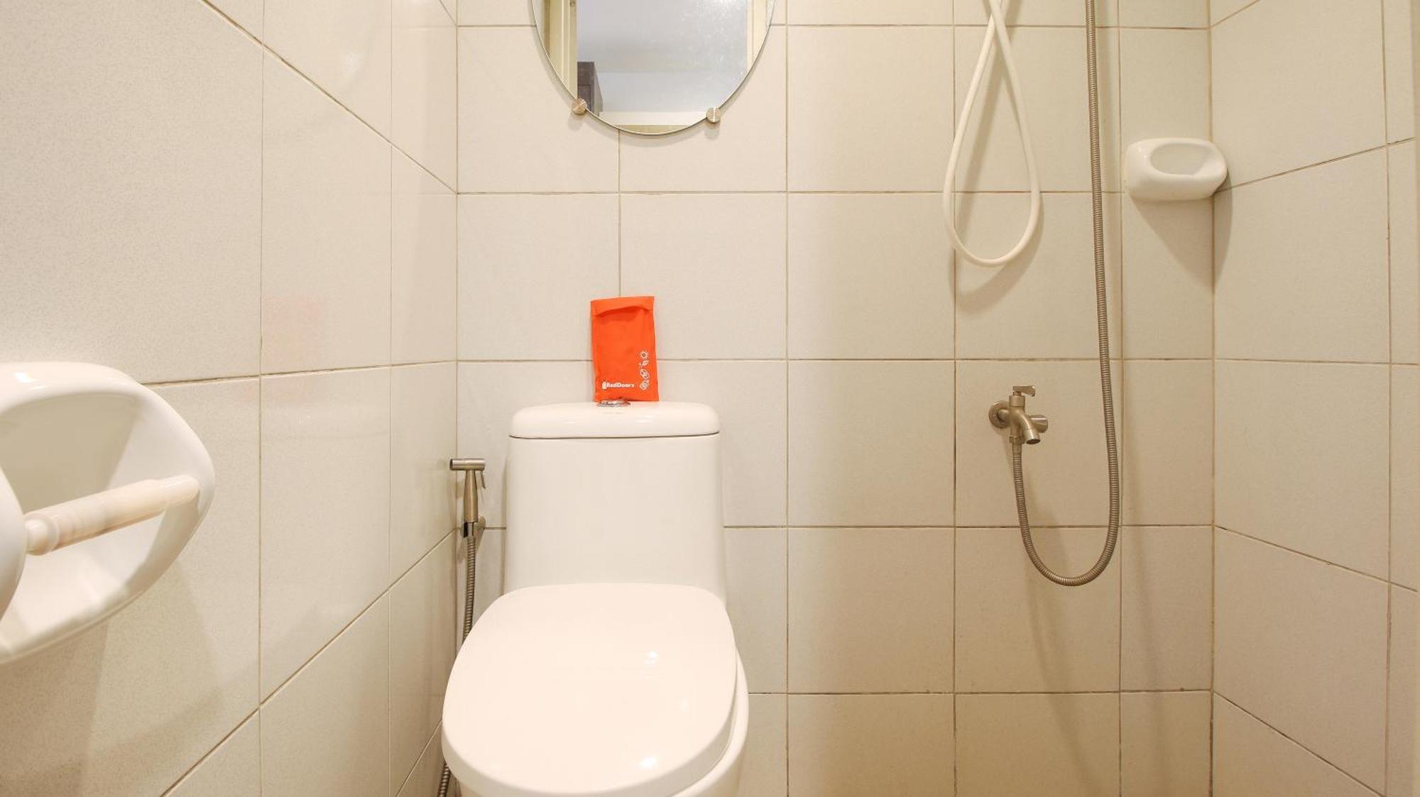 Reddoorz Plus At Evangelista Street Makati Makati City Bagian luar foto